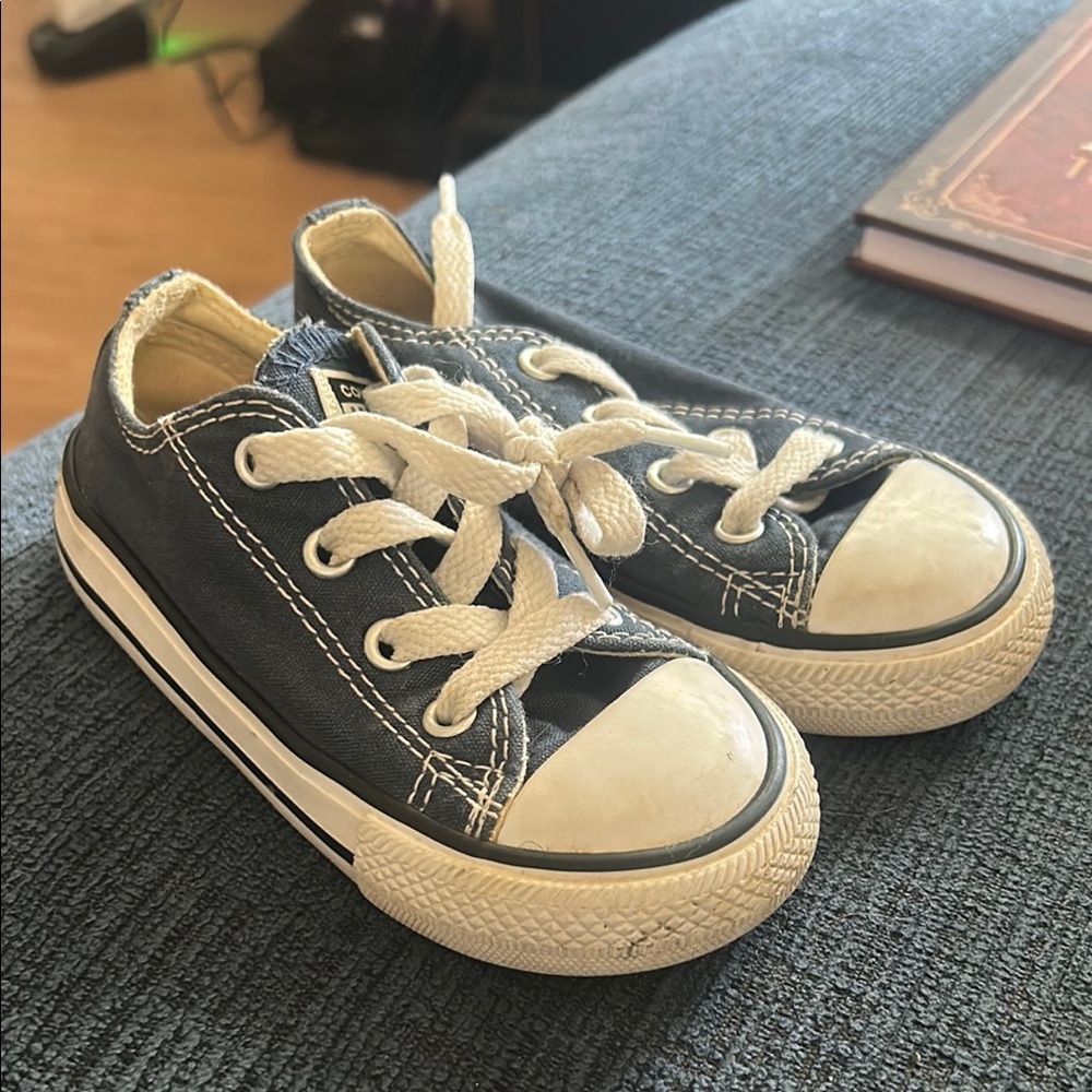 Toddler Converse Kids Navy Blue and White Classic Low-Top Sneakers
